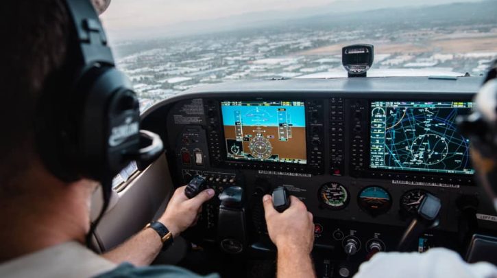 Why Choosing the Right Flight School is Crucial for Aspiring Pilots
